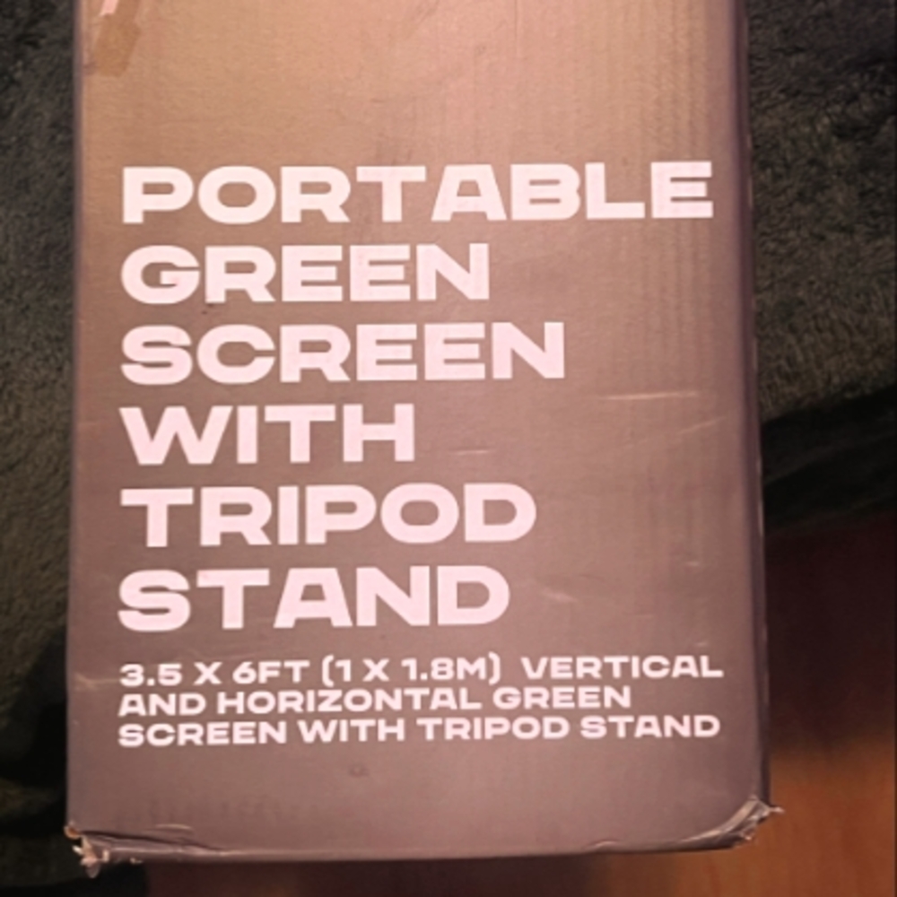 Portable Green Screen With A Tripod Stand